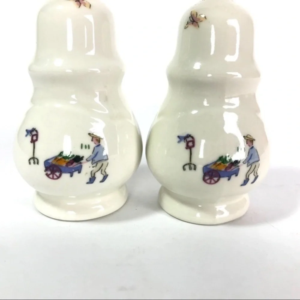 PFALTZGRAFF‎ Apple Valley Salt & Pepper Shakers cottagecore garden
